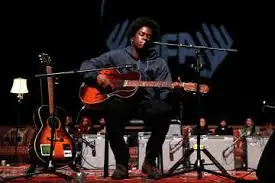 🎸✨ DANIEL CAESAR RETURNS TO S.F.! Former Outside Lands Star Celebrates MAJOR Milestone at Chase Center – Don’t Miss This!
